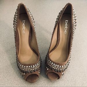 NWT~bebe Peep Toe Tan Stone Patterned Party Heels